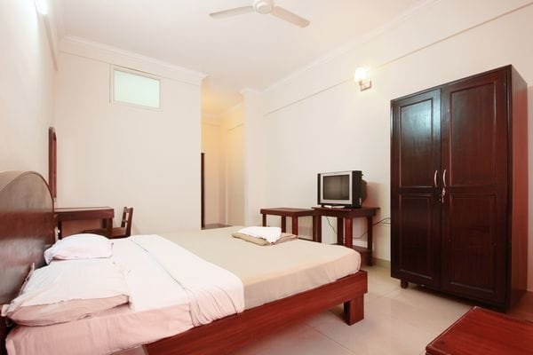 woodside guesthouse small